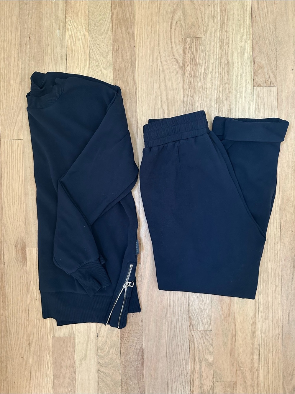 VARLEY Set - Navy Gabriella Sweat (xs) & Rolled Cuff Pant 25 (xs) NWOT